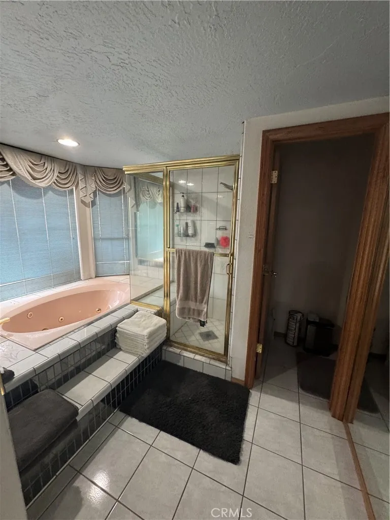 9322 Candlelight Street, Apple Valley, California 92308 home-pic-14