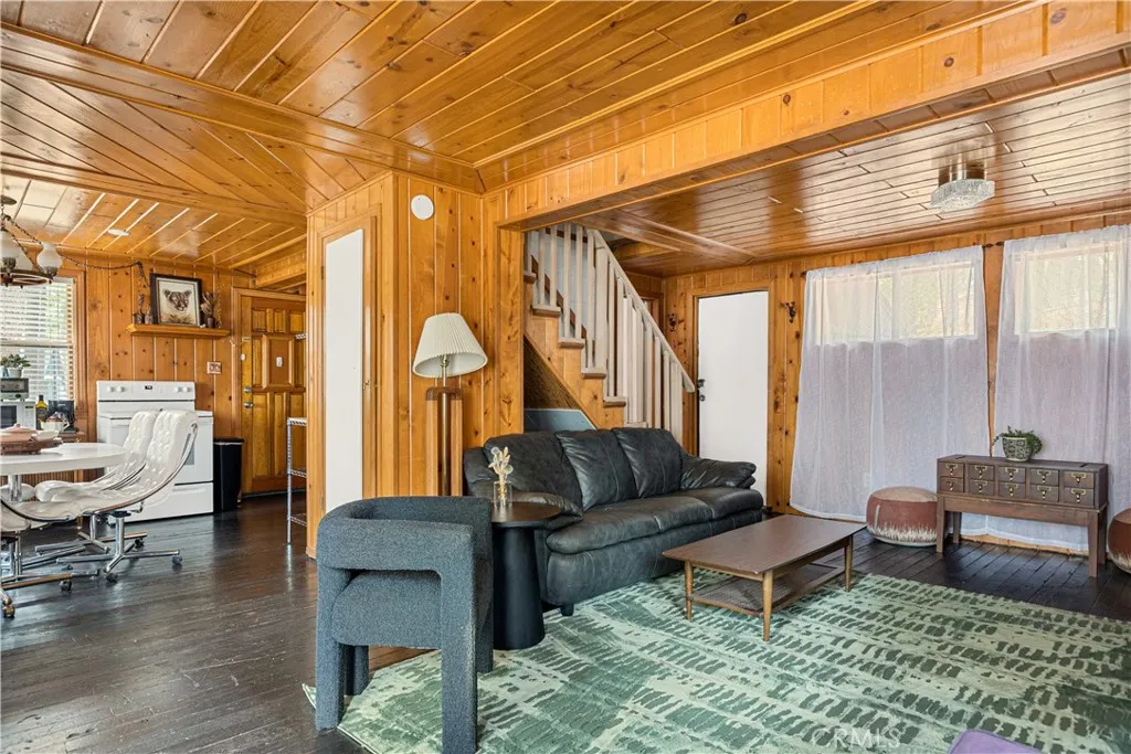 664 Yukon Road, Green Valley Lake, California 92341 home-pic-16