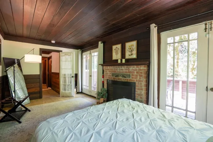 10711 Grays Court, Forestville, California 95436