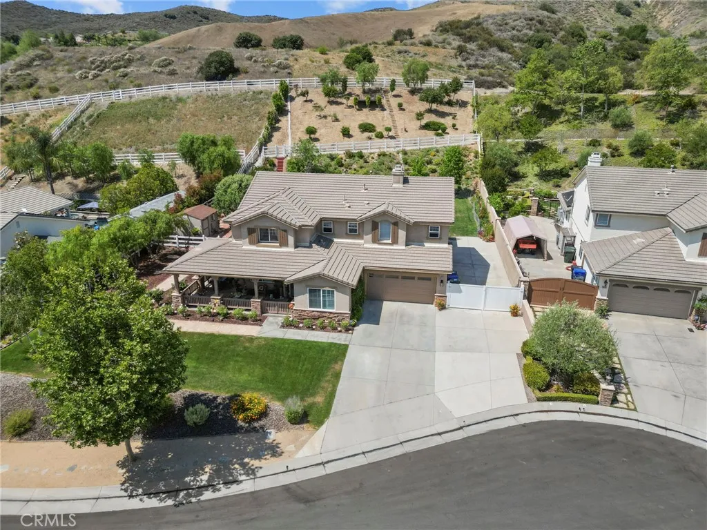 30444 Hidden Valley Court, Castaic, California 91384 home-pic-2