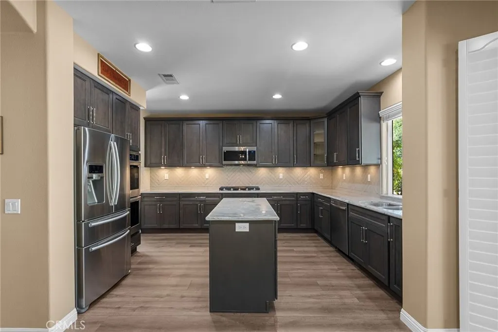 30444 Hidden Valley Court, Castaic, California 91384 home-pic-22