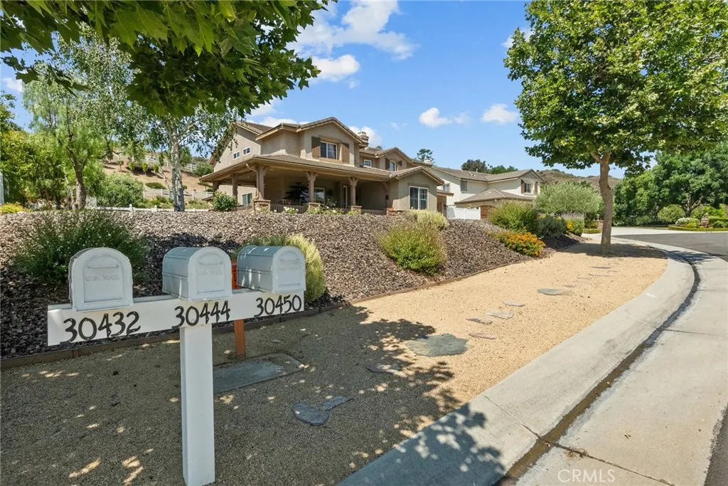 30444 Hidden Valley Court, Castaic, California 91384 home-pic-74