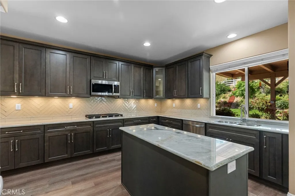 30444 Hidden Valley Court, Castaic, California 91384 home-pic-21