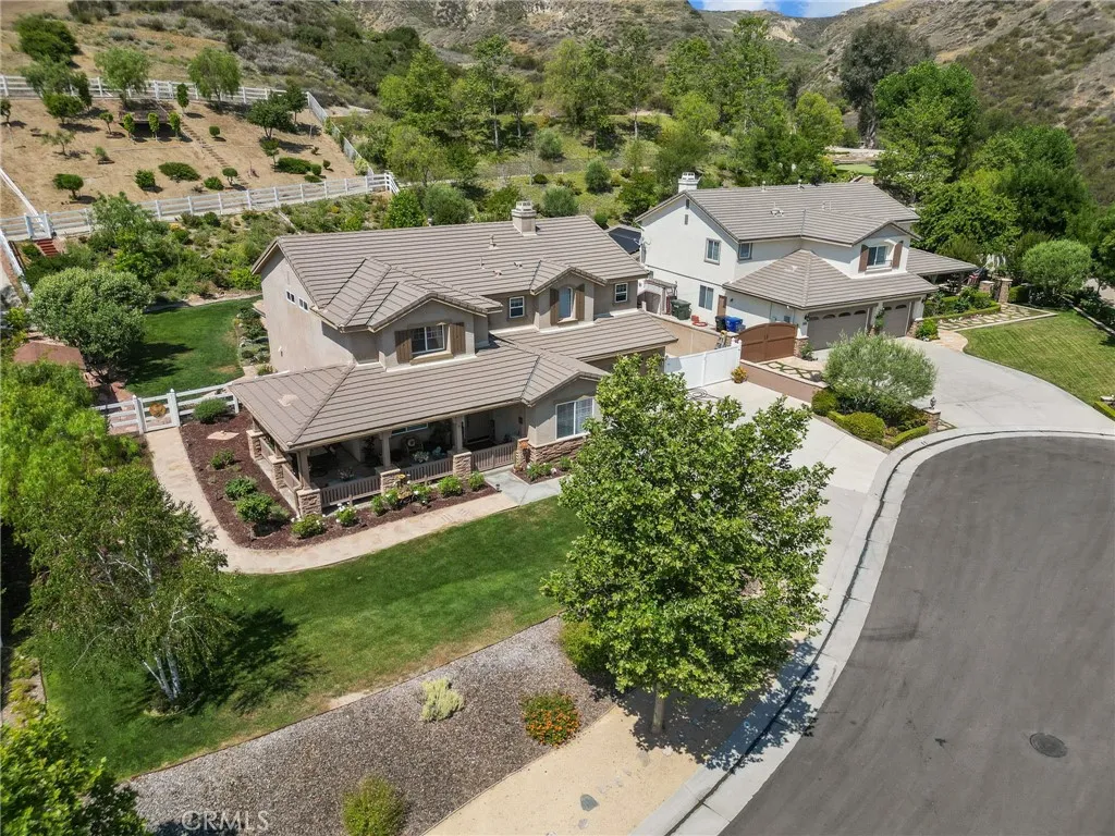 30444 Hidden Valley Court, Castaic, California 91384 home-pic-1