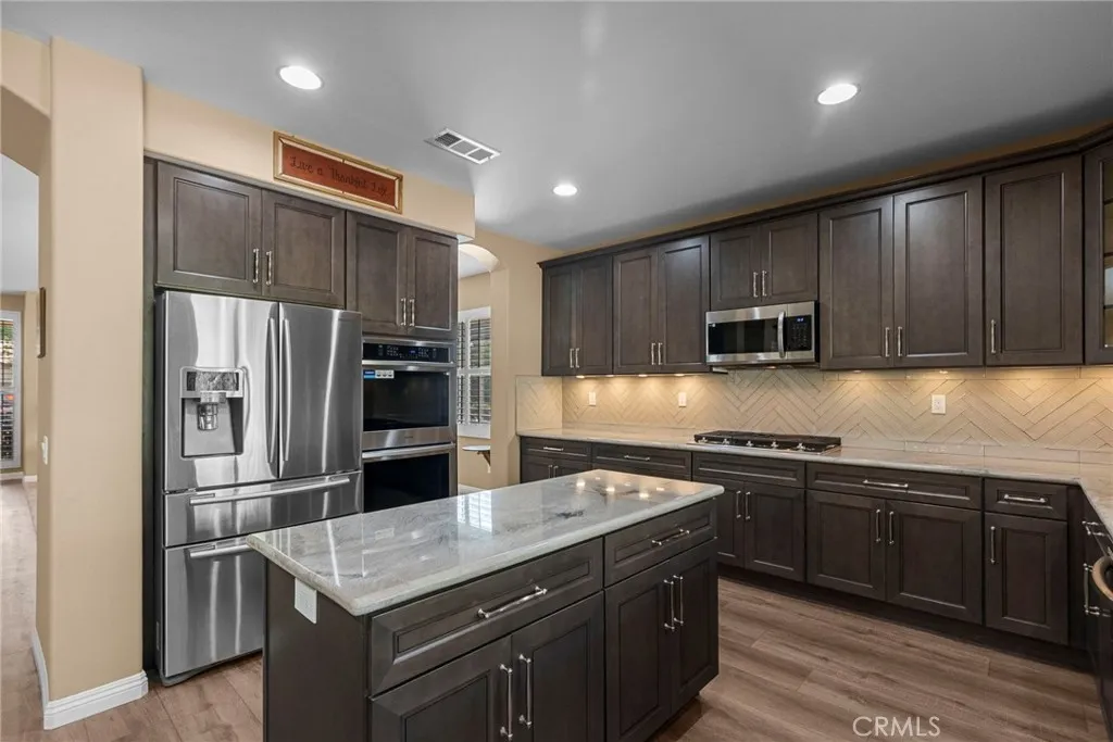 30444 Hidden Valley Court, Castaic, California 91384 home-pic-23