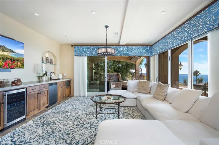 840 Canyon View Drive, Laguna Beach, California 92651