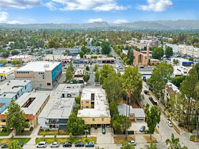 7049 Vassar Avenue, Canoga Park, California 91303