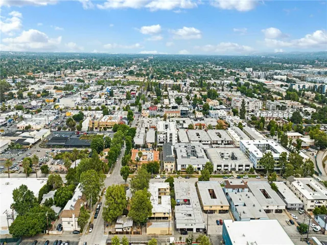 7049 Vassar Avenue, Canoga Park, California 91303