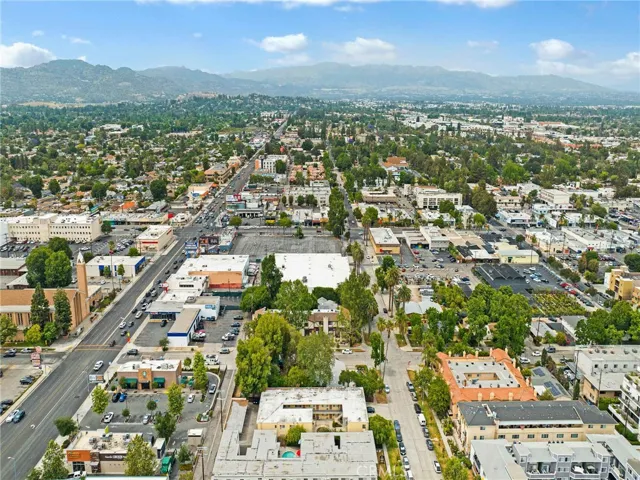 7049 Vassar Avenue, Canoga Park, California 91303