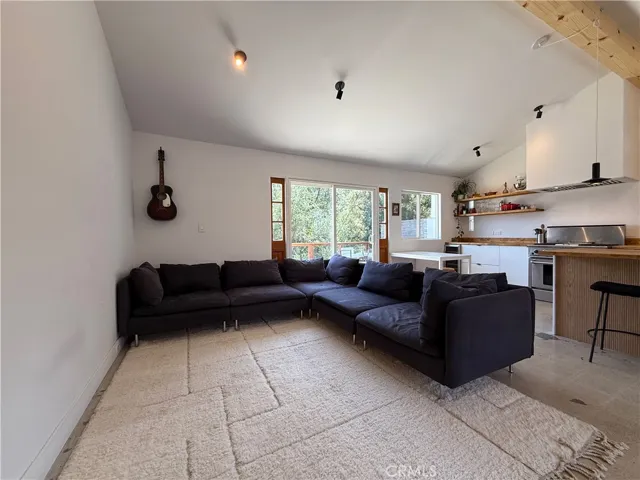 8515 Crescent Drive, Los Angeles, California 90046