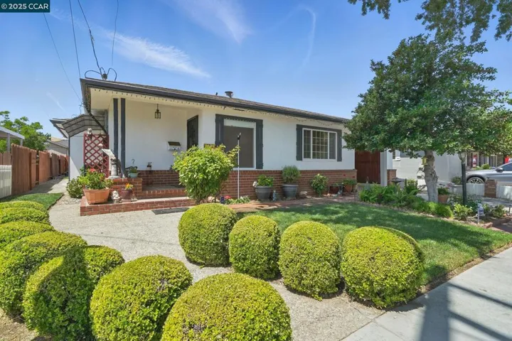 288 El Camino Dr, Pittsburg, California 94565
