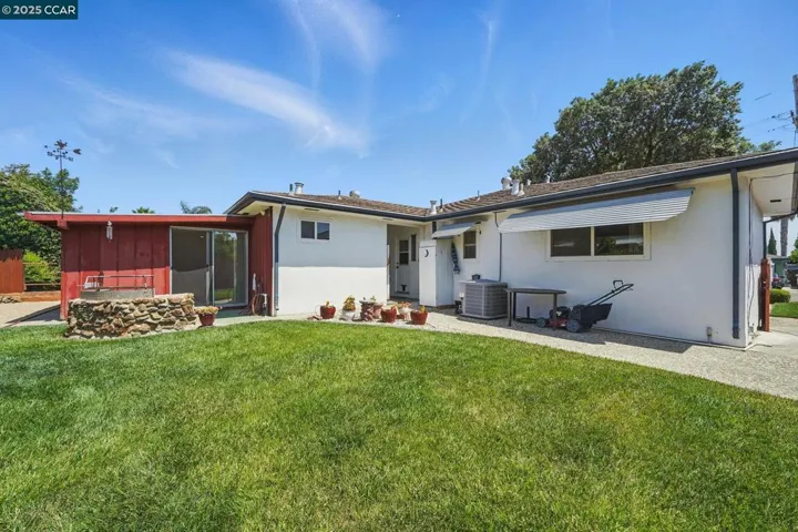 288 El Camino Dr, Pittsburg, California 94565