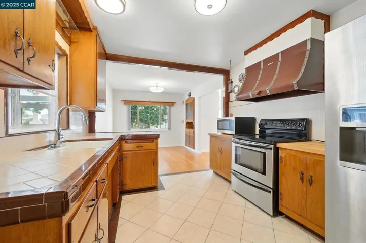 288 El Camino Dr, Pittsburg, California 94565