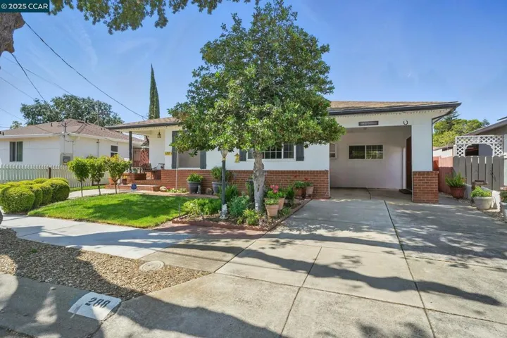 288 El Camino Dr, Pittsburg, California 94565