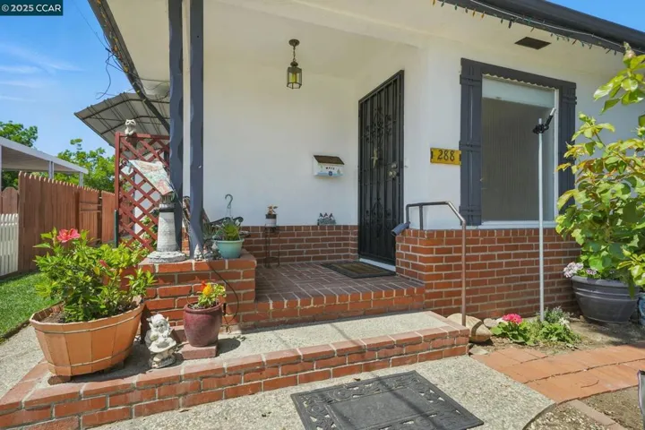 288 El Camino Dr, Pittsburg, California 94565