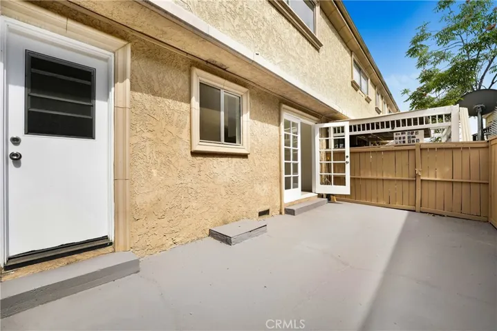20235 Cohasset Street 6, Winnetka, California 91306