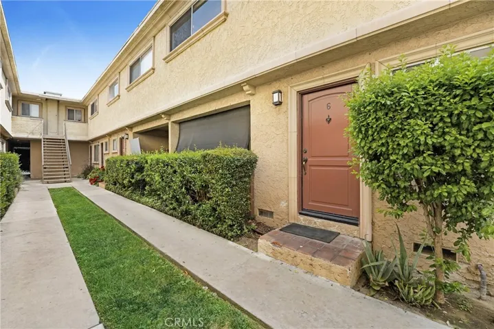 20235 Cohasset Street 6, Winnetka, California 91306