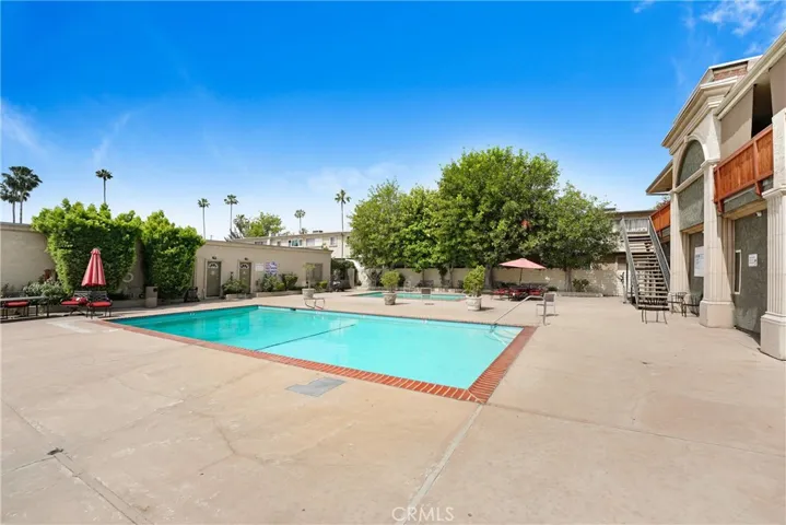 20235 Cohasset Street 6, Winnetka, California 91306