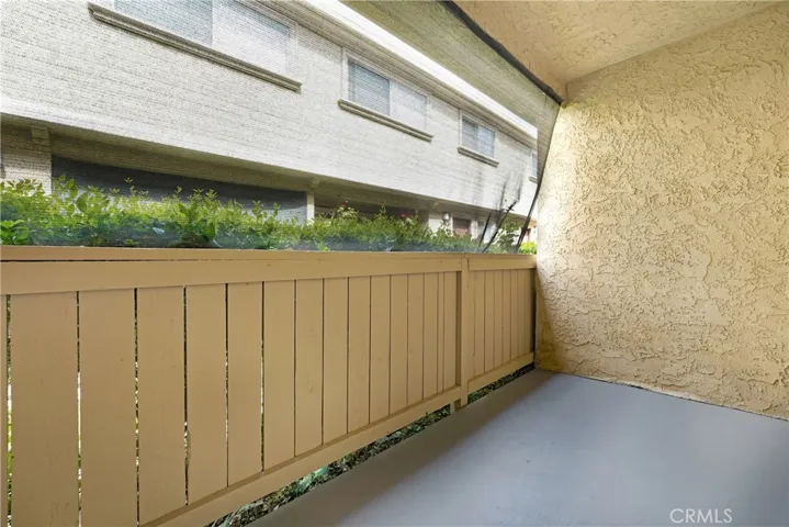 20235 Cohasset Street 6, Winnetka, California 91306