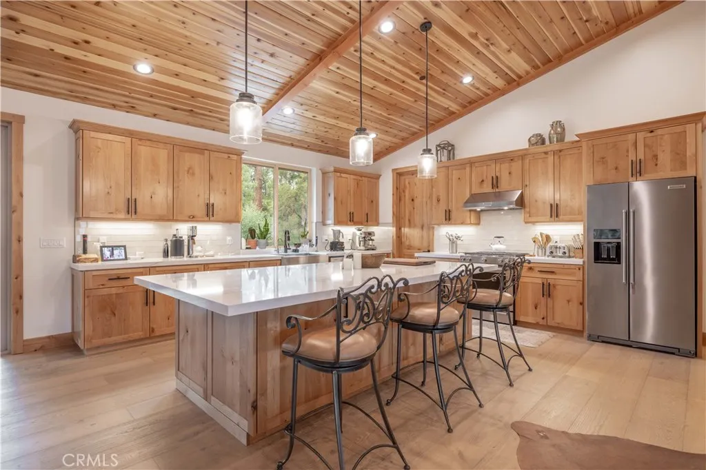 1635 Shenandoah Way, Big Bear City, California 92314 — photo 5