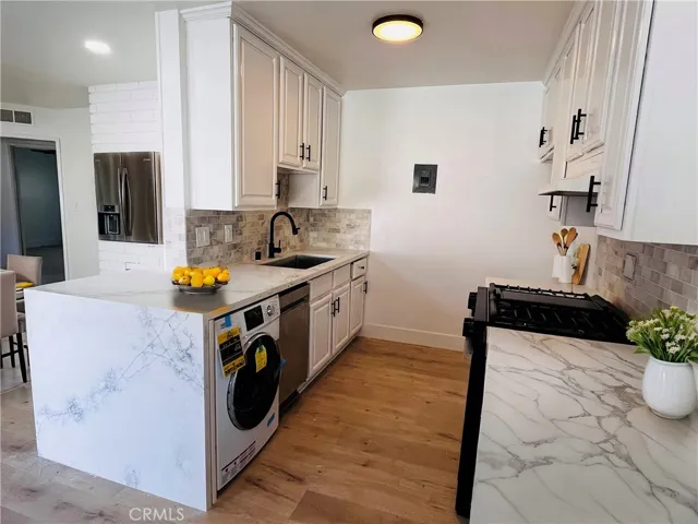 17082 Emerald Lane, Huntington Beach, California 92647