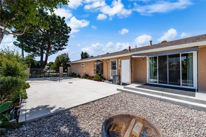 321 W Hermosa Drive, Fullerton, California 92835