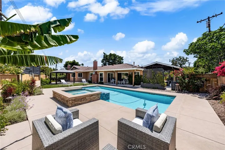 321 W Hermosa Drive, Fullerton, California 92835