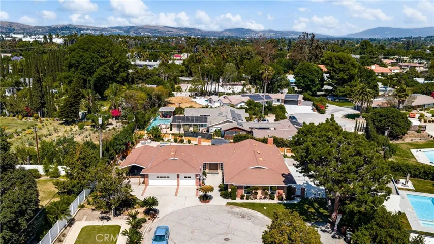 321 W Hermosa Drive, Fullerton, California 92835
