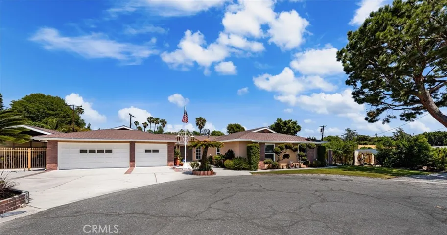 321 W Hermosa Drive, Fullerton, California 92835