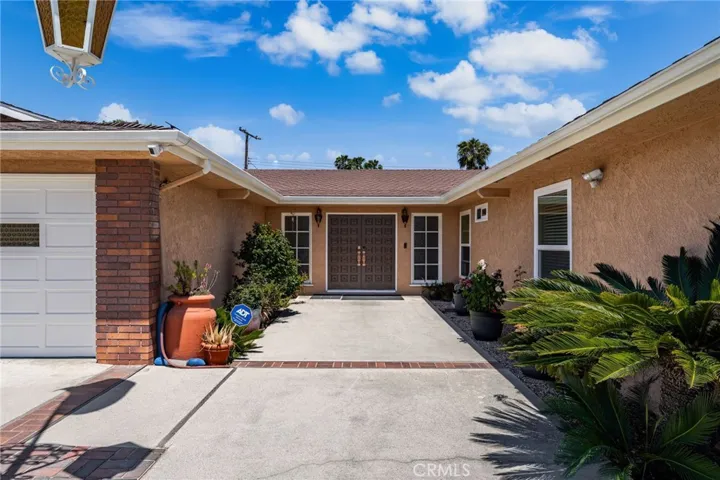 321 W Hermosa Drive, Fullerton, California 92835