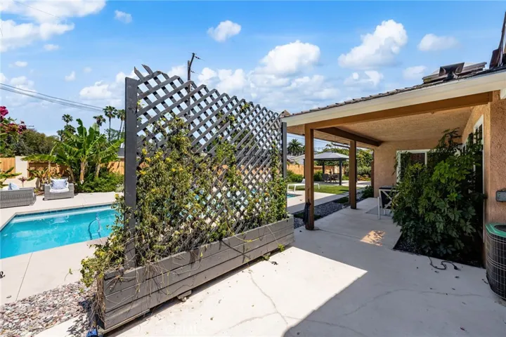 321 W Hermosa Drive, Fullerton, California 92835