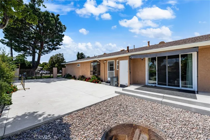 321 W Hermosa Drive, Fullerton, California 92835