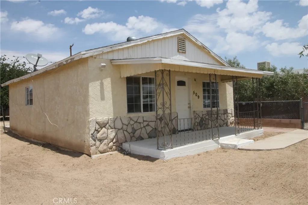 509 E Williams Street, Yermo, California 92398 home-pic-2