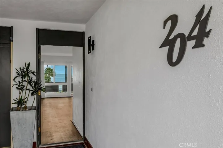 330 Cliff Drive 204, Laguna Beach, California 92651