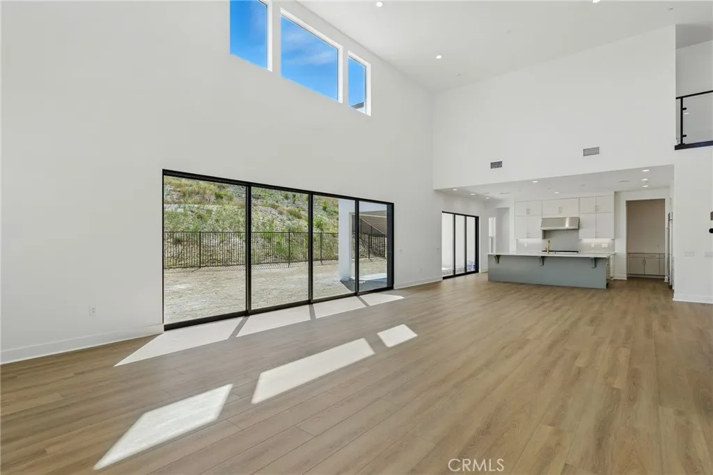 24186 N Camino Cascada, Valencia, California 91354 home-pic-4