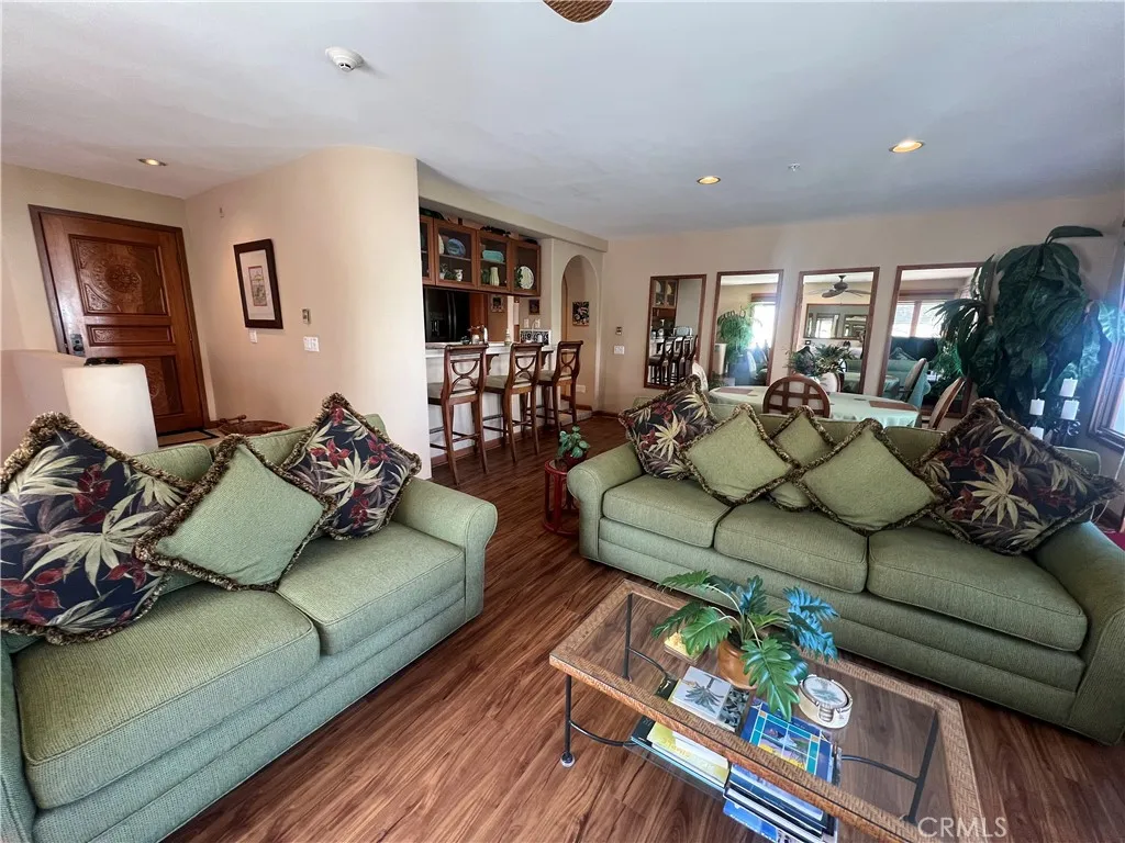 36 Playa Azul, Avalon, California 90704 home-pic-7