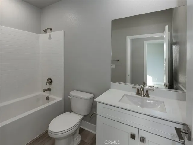 Photo is not of the actual home but is an inspirational photo of builder’s model home and may depict options, furnishings, and/or decorator features that are not included.
