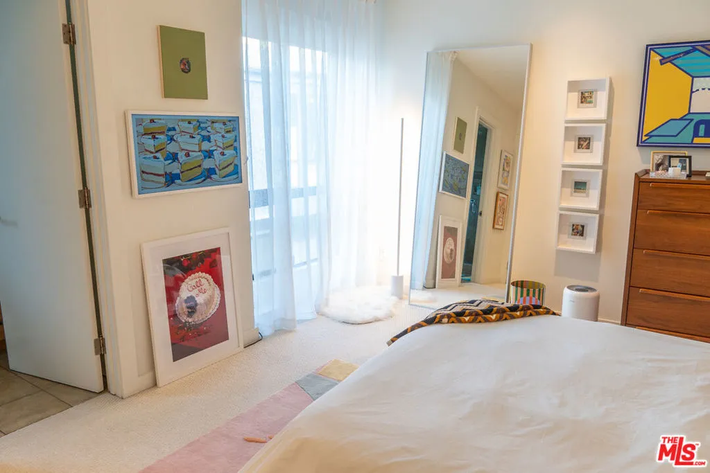 880 Hilldale Avenue 10, West Hollywood, California 90069 home-pic-26