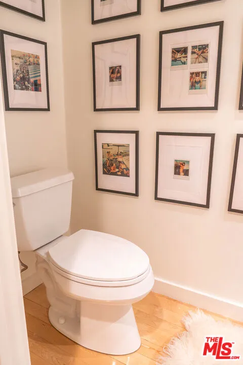 880 Hilldale Avenue 10, West Hollywood, California 90069 home-pic-16