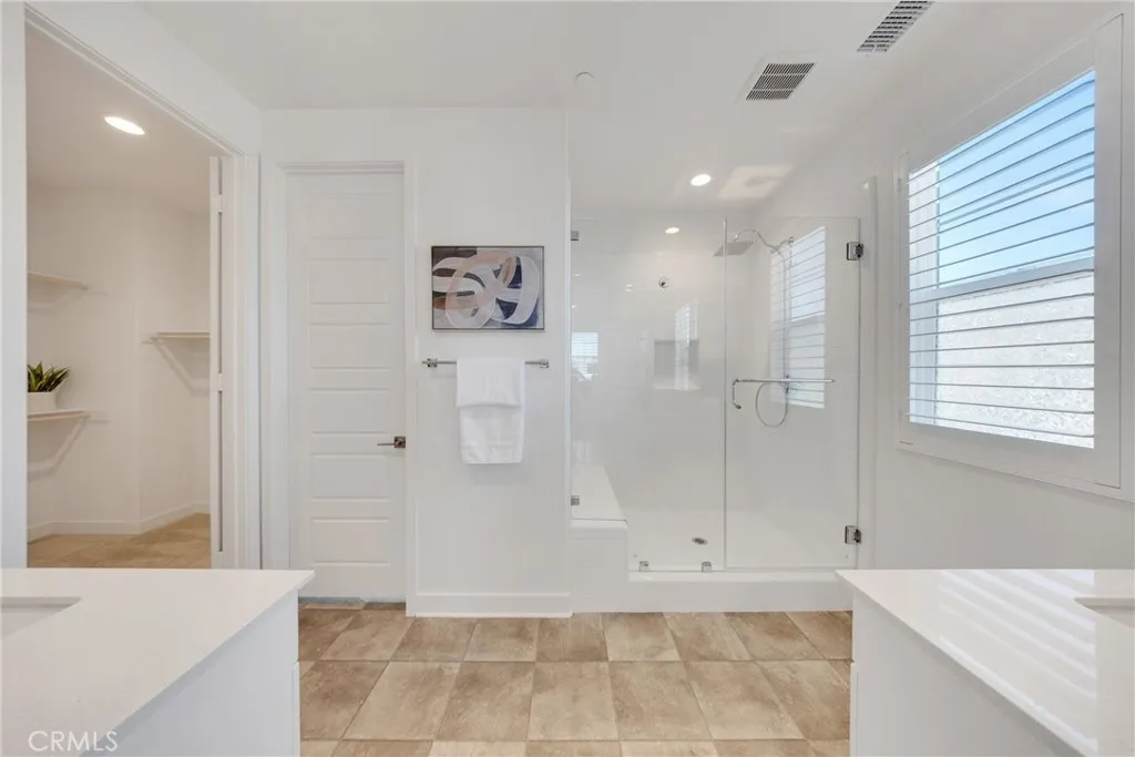 251 Tank, Irvine, California 92618 home-pic-52