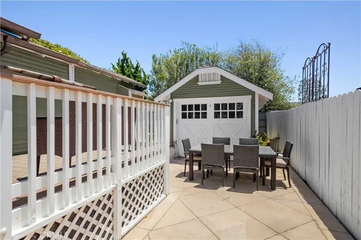 541 Thalia Street, Laguna Beach, California 92651