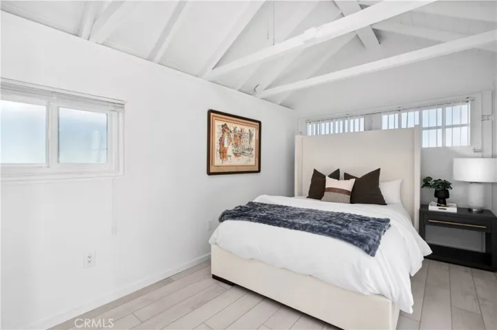 541 Thalia Street, Laguna Beach, California 92651