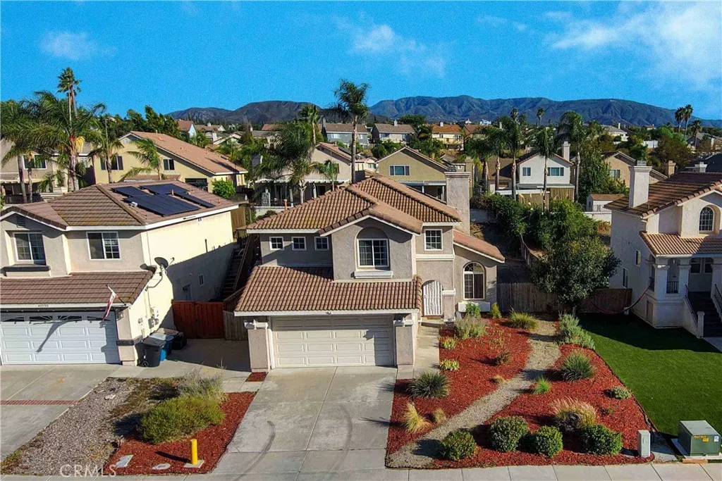 44594 Johnston Drive, Temecula, California 92592 home-pic-1