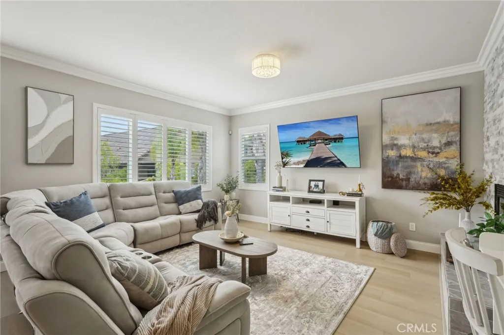 44366 Dorchester Drive, Temecula, California 92592 home-pic-6