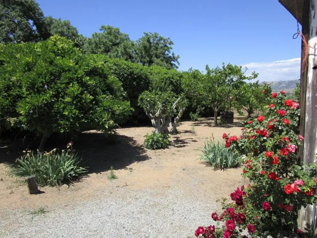 2025 Pacheco Pass Highway, Gilroy, California 95020