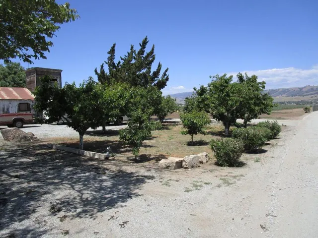 2025 Pacheco Pass Highway, Gilroy, California 95020 — photo 4