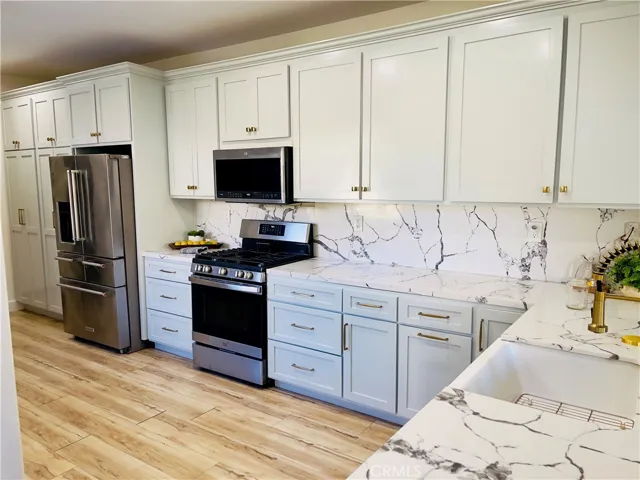 Quartz Counter and Upgraded cabinets throughout.