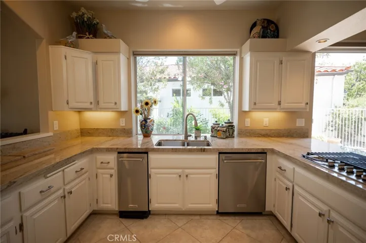 23050 Donnoch Court, Murrieta, California 92562