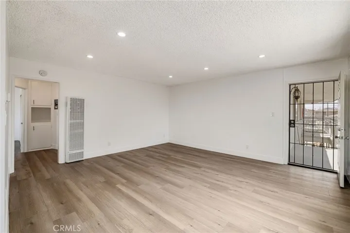 11726 Freeman Avenue A, Hawthorne, California 90250