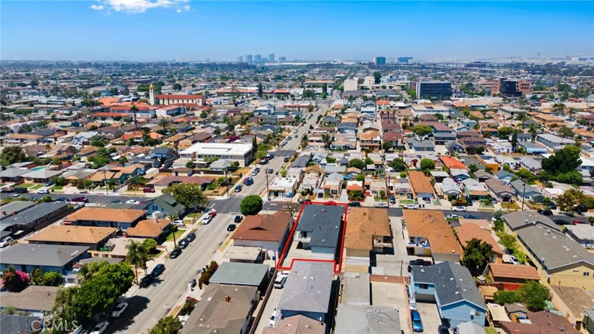 11726 Freeman Avenue A, Hawthorne, California 90250